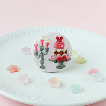 情人節下午茶會刺繡胸針 or 刺繡髮圈 愛麗絲