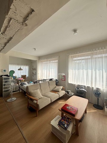 東海藝術北街公寓改裝樓店三門牌文創基地(2-1樓)｜台中市龍井區藝術北街