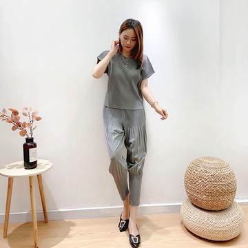 現貨+預購 休閒套裝短袖褲裝(兩件套)-褶皺高彈力T恤小腳褲三宅女褲子4色73yo22【獨家進口】【米蘭精品】