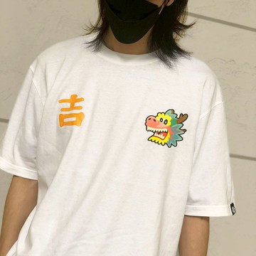 龍有吉 天竺棉落肩寬版T 黑色/白色