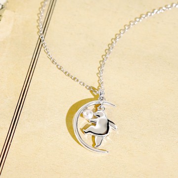 咻咻熊經典系列-熊奔月珍珠純銀項鍊