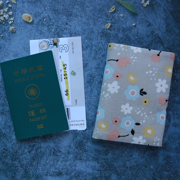 【可愛小花】護照套 護照夾 護照包 出國必備