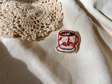 忙裡偷閒吃吃吃 刺繡布胸針
