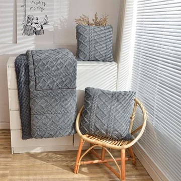 秋冬季新品A面塔芙絨B面豆豆絨抱枕被子多功能純色保暖沙發靠墊枕