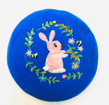 羊毛氈貝蕾帽-兔與 蜜蜂