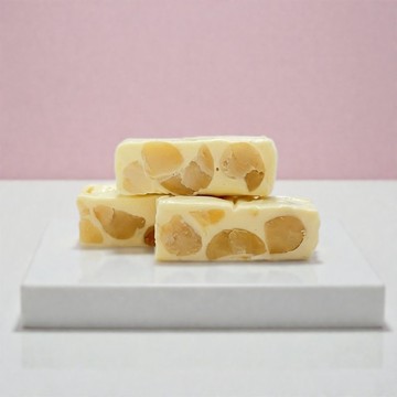 法芙娜牛奶牛軋糖 (夏威夷果仁) 生日禮物 伴手禮 蛋奶素