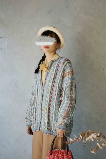 尋寶古著-灰藍粉彩筆立體織紋針織外套