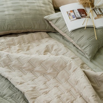 The Zari 環保抗菌薄被兼墊子  抹茶綠 + 米色  S/SS 150 x 210cm