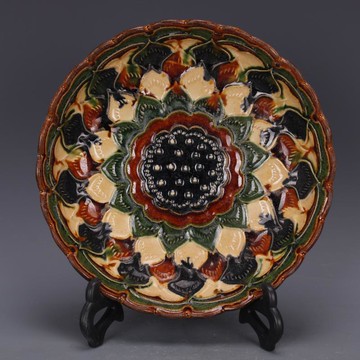 唐三彩雕刻蓮花葵口盤民間老貨收藏家居中式擺件仿古瓷器古董古玩1入