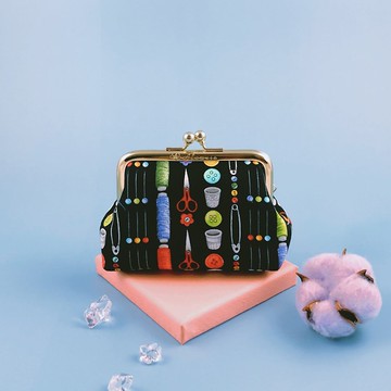 【絕版特惠】艾拉蔓手工卡片口金發財包-品味鈕扣