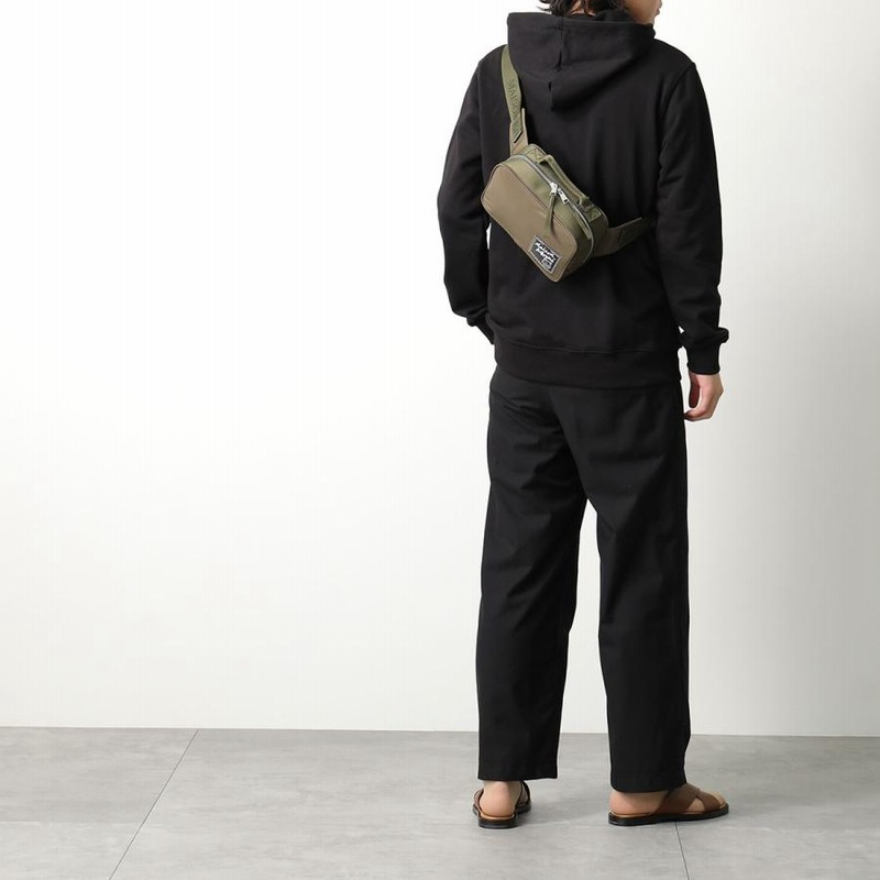MAISON KITSUNE メゾンキツネ ボディバッグ MM05162WQ1001