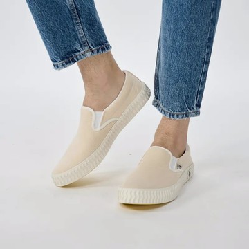 【MOZ瑞典駝鹿】moz瑞典駝鹿 奶泡感 超舒適懶人鞋(奶油白) 男女款