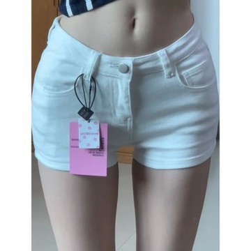 小個子美式辣妹白色牛仔超短褲女2026夏季包臀低腰顯瘦百搭熱褲潮