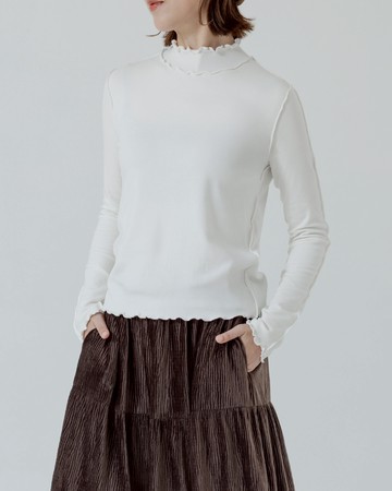 內磨毛木耳邊剪接高領上衣-白