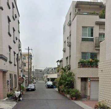 新東區38大地坪輕屋齡孝親車墅透天｜台南市仁德區德南路