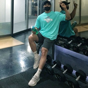 臺灣出貨 速幹健身衣服男士 寬鬆大碼籃球跑步肌肉訓練鍛鍊上衣運動短袖t恤球衣體育生衣服上衣男