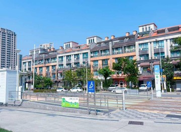 美術館生活圈/6房大空間.三代同堂首選別墅｜高雄市鼓山區翠華路
