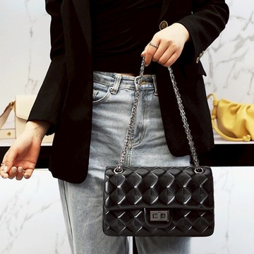 菱格包 羊皮包包 真皮包包 名牌包包 包包 小香風包包 鏈帶包 真皮斜背包 大容量包包 單肩包 軟皮包包 禮物 117