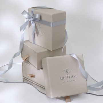 送禮限定【精緻緞帶禮盒/品牌絨布盒包裝組】僅供加購