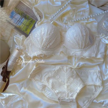 小胸聚攏無鋼圈內衣女調整型收副乳防下垂bra加厚平胸專用文胸罩