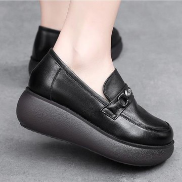 真皮厚底單鞋女深口松糕底防水臺媽媽鞋春秋款樂福鞋女黑色皮鞋女