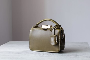 【切線派】杜勒斯手工口金包女士医生包真皮斜挎包手提小方包迷你