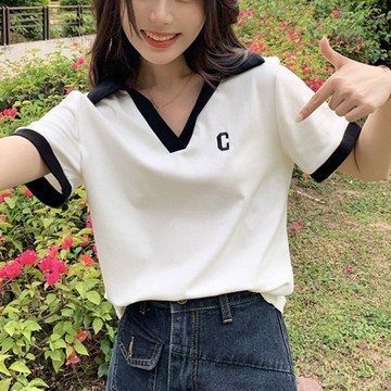 台灣出貨 美式甜辣V領針織短袖設計感小衆顯瘦撞色字母正肩百搭T恤女上衣潮 針織短袖 上衣 女生t恤 設計感上衣 短袖上衣