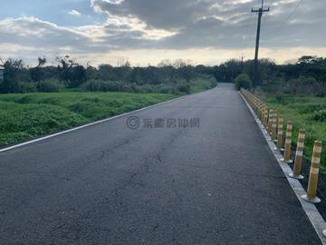 臨溪平坦臨路農地｜新北市三芝區新庄段