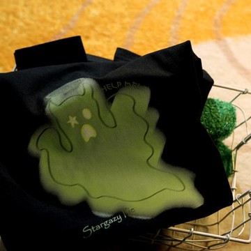 Upch 渴望級致的溫暖，卻總是睜著令人膽寒的眼睛。t恤休閑短袖男