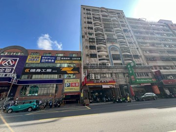 雙捷運信義國小站/低公設/市中心四房美宅｜高雄市新興區復興一路