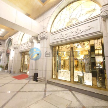 海音館*柏林愛樂2+1房車位｜高雄市苓雅區光明街