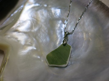 砌蛹 | 手工陶片項鍊