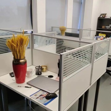 公司貨附發票 桌面屏風 辦公桌桌面屏風擋板防掉落玻璃圍擋隔斷工位電腦桌側面分隔板定制 最低價 快速出貨