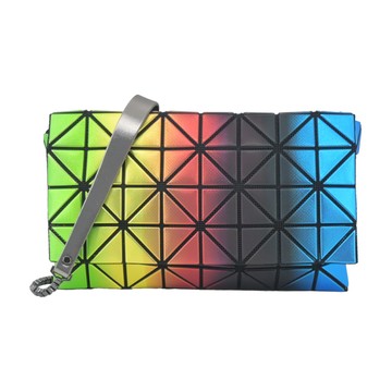 ISSEY MIYAKE 三宅一生 BAOBAO MAGIC HOUR 多採漸變斜背包-淺綠色