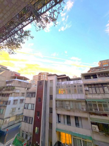 新!國父紀念館靜巷雙併美廈~光復國小/仁愛國中學區｜台北市信義區光復南路