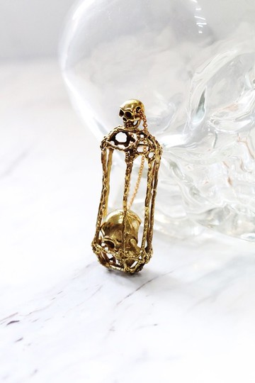 毛坯鑽石骷髏項鍊。