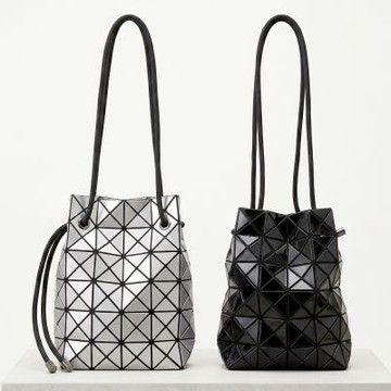 ISSEY MIYAKE WRING 三宅一生 BAOBAO 6x4 亮面幾何肩背水桶包-3色可選