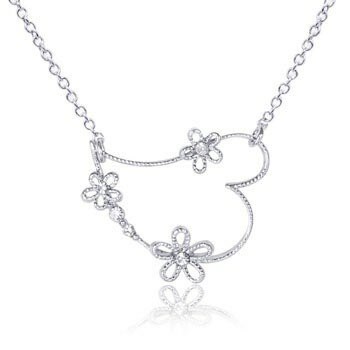 【Aguchi 亞古奇】心鑽系列‧心間花朵-經典水鑽銀項鍊飾品(日本製)