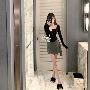 修身t恤女長袖春秋冬新款大碼胖妹妹純欲風設計感顯瘦上衣打底衫