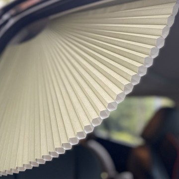韓國 Nuguna | 蜂巢多角隨插式車用遮陽簾 微透光款 遮陽 紫外線 防水 秒收 防曬