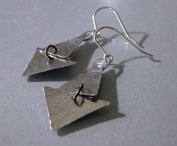 Double Triangle 金工耳環
