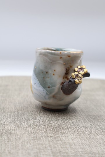 墨志野鎏金手捏杯-梅花-開片系列-容量約80cc