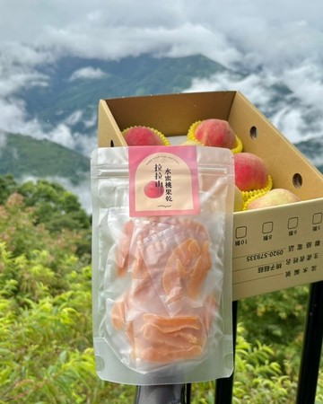 拉拉山水蜜桃果乾 | 在地果農現摘烘製 | 24hrs出貨