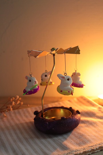 旋轉燭台~泳圈划船兔~禮物~擺設~