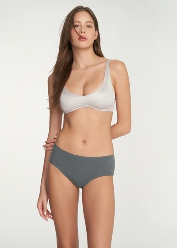 Back To School．細邊中腰三角內褲(莊園綠-最喜歡)