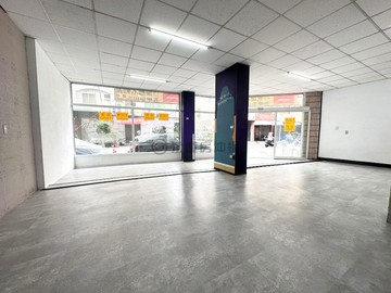 衛武營鳳新高中窗1+2樓大面寬双店面｜高雄市鳳山區新強路