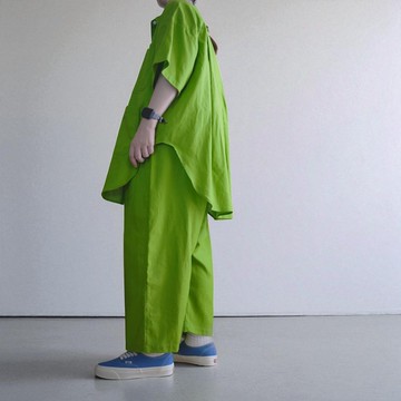 青草綠低檔直筒寬褲