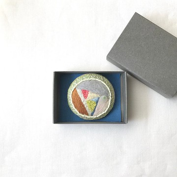 髮束 / Brooch / 手工刺繡 / 復古