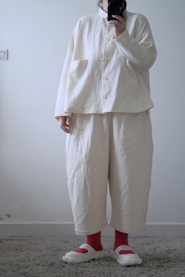 皺皺的燕麥米 寬褲