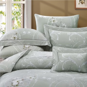 60支 100%天絲 薄床包兩用被四件組  床包+被套+枕套組  床包152 x 188cm + 被套182 x 212cm + 枕套45 x 75cm  梵尼洛